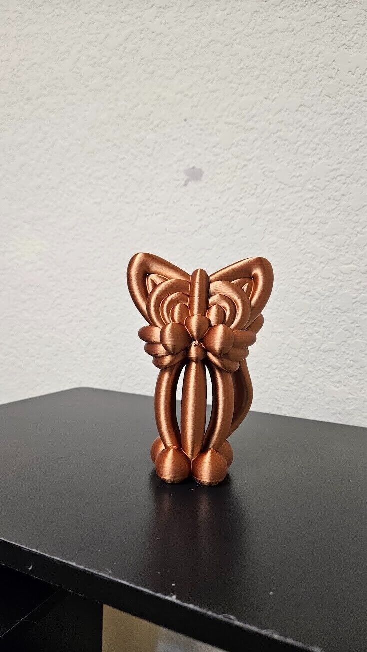 Balloon animal cat statue - in shimmering copper color - 6 inches height